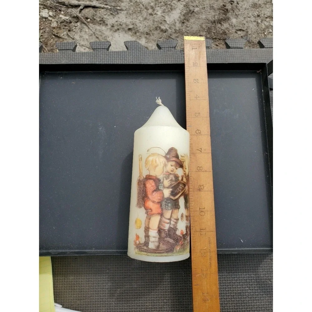 Hummel Candle 73/4in X‎ 3in